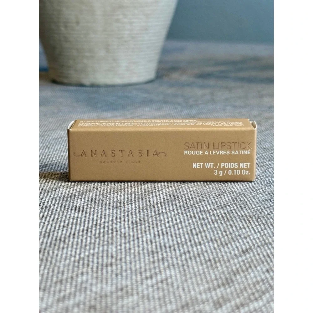Anastasia Beverly Hills Satin Lipstick in Butterscotch New in Box Warm Nude Lip